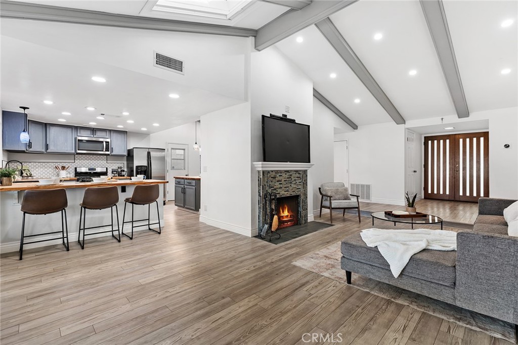 29123 Gladiolus Drive