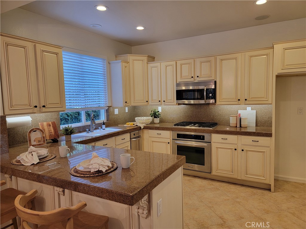 27003 San Ysidro Avenue