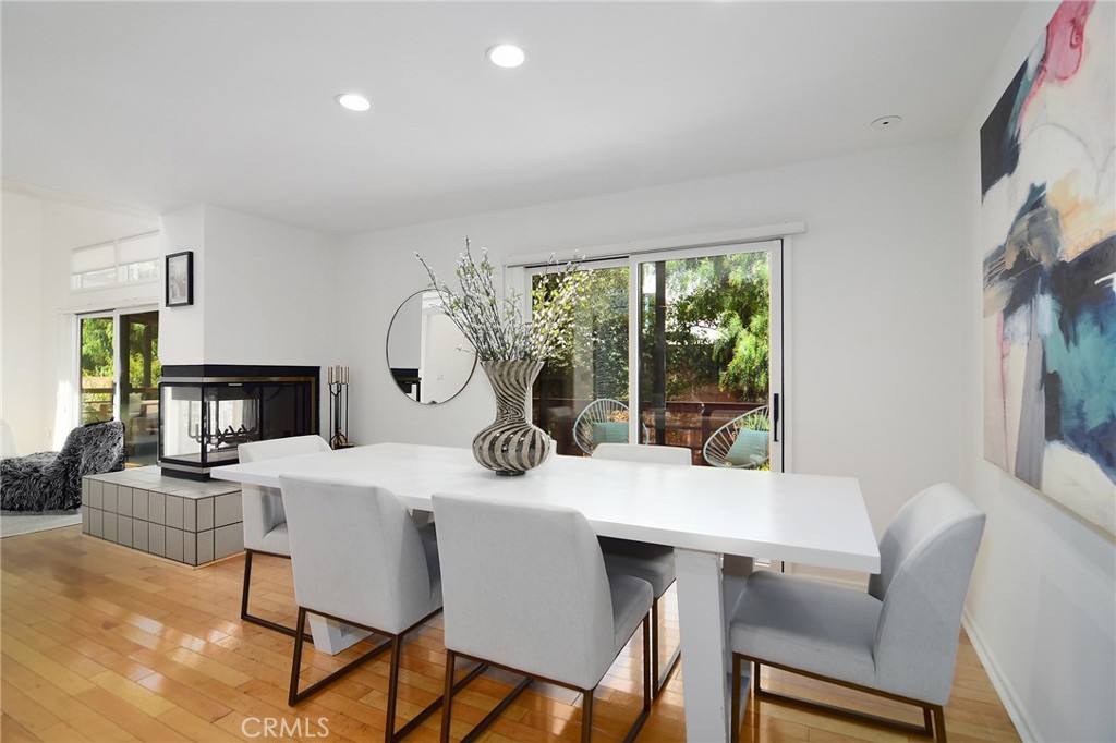 828 Wonder View Drive