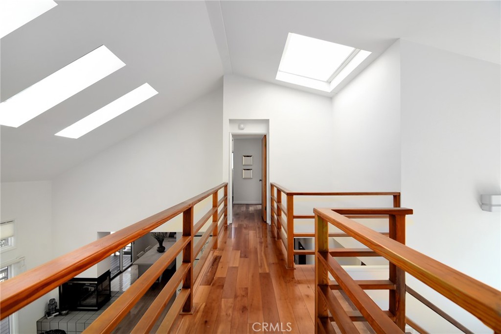 828 Wonder View Drive