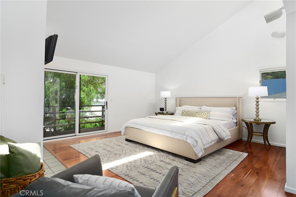 828 Wonder View Drive