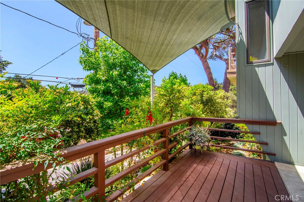 828 Wonder View Drive