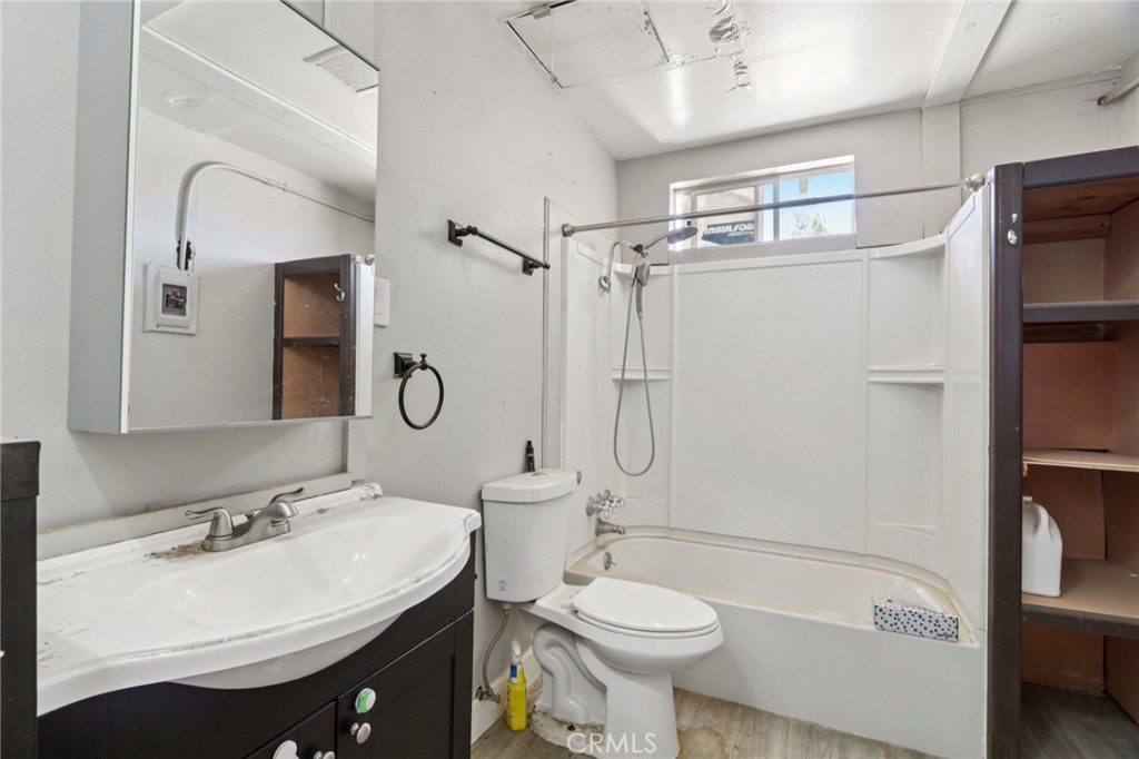 20741 E Avenue J12