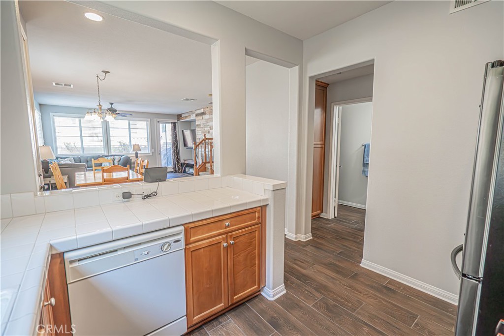 28427 Casselman Lane