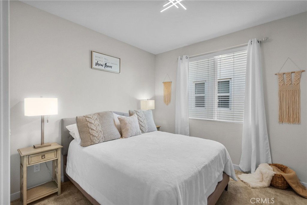 27258 Narrowleaf Willow Lane