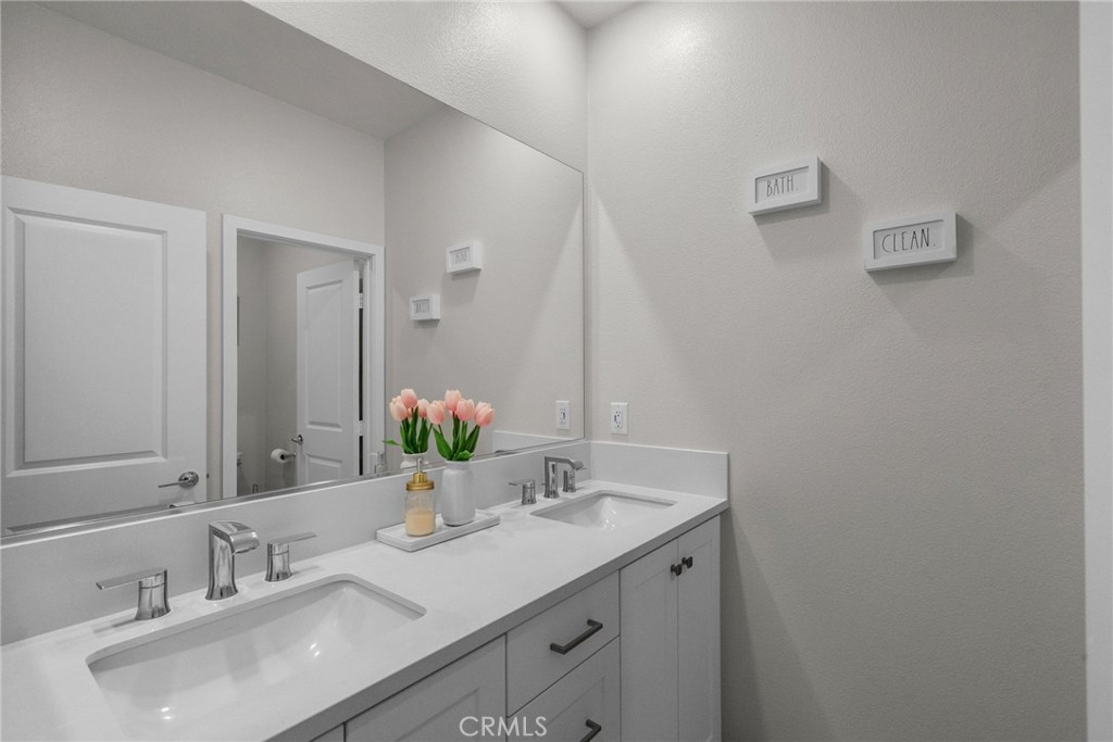 27258 Narrowleaf Willow Lane