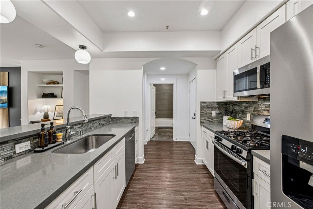 24585 Town Center 4103