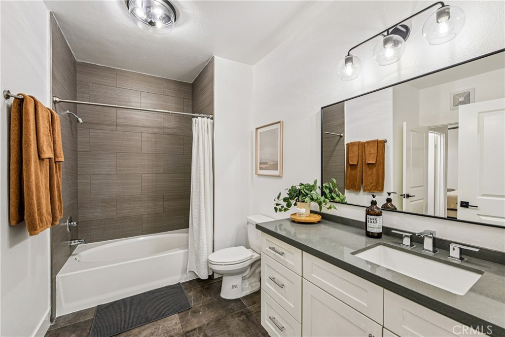 24585 Town Center 4103