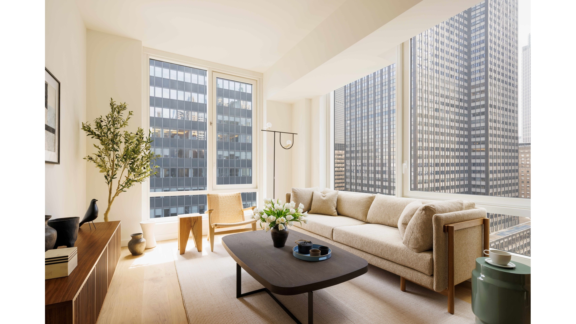 135 E 47TH Street 22F