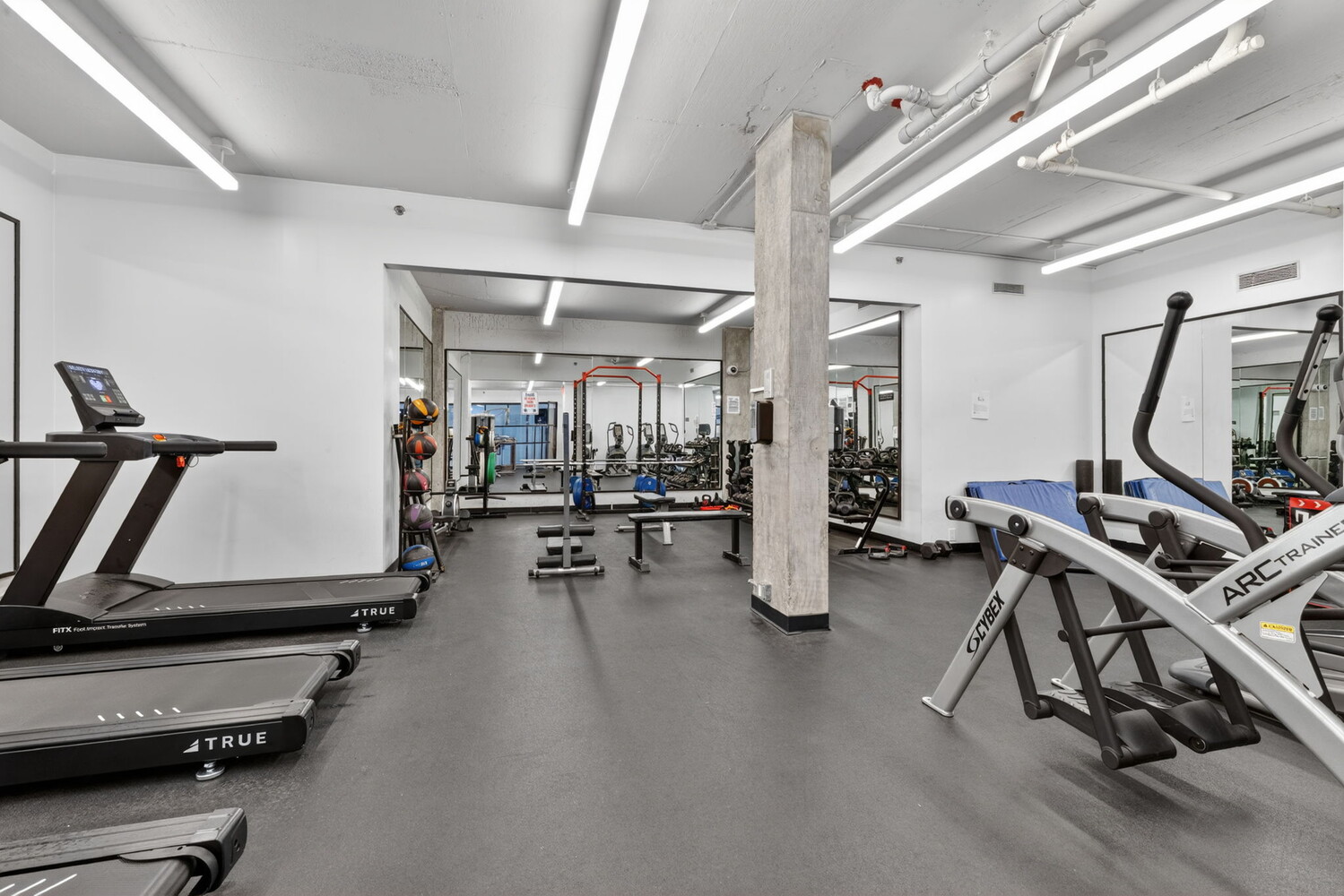 308 E 38TH Street 15C