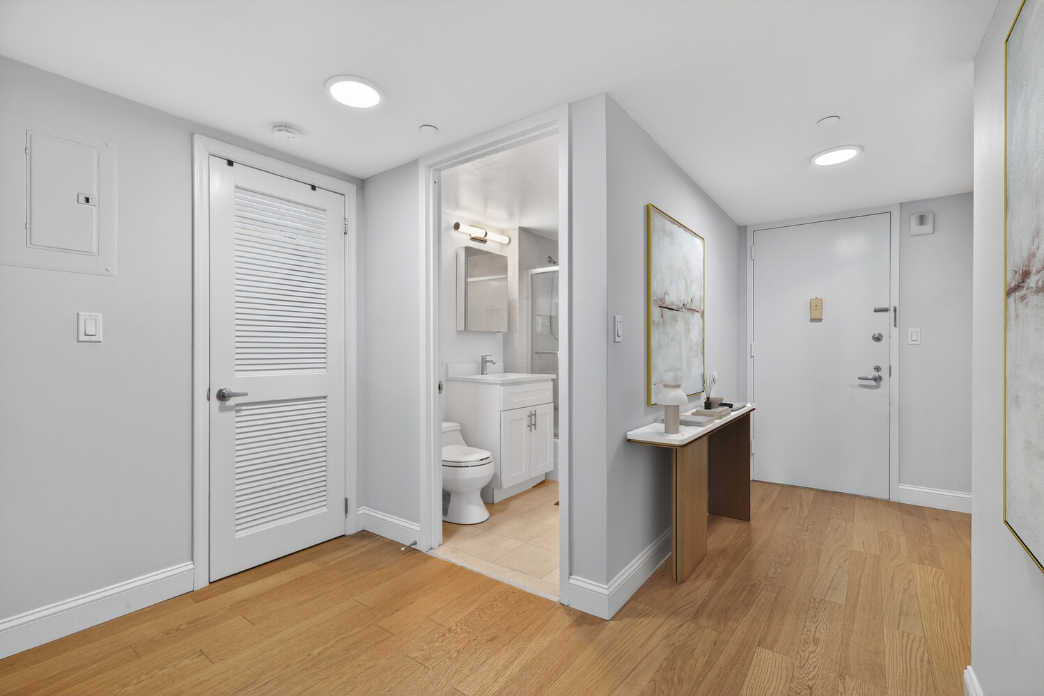 308 E 38TH Street 15C