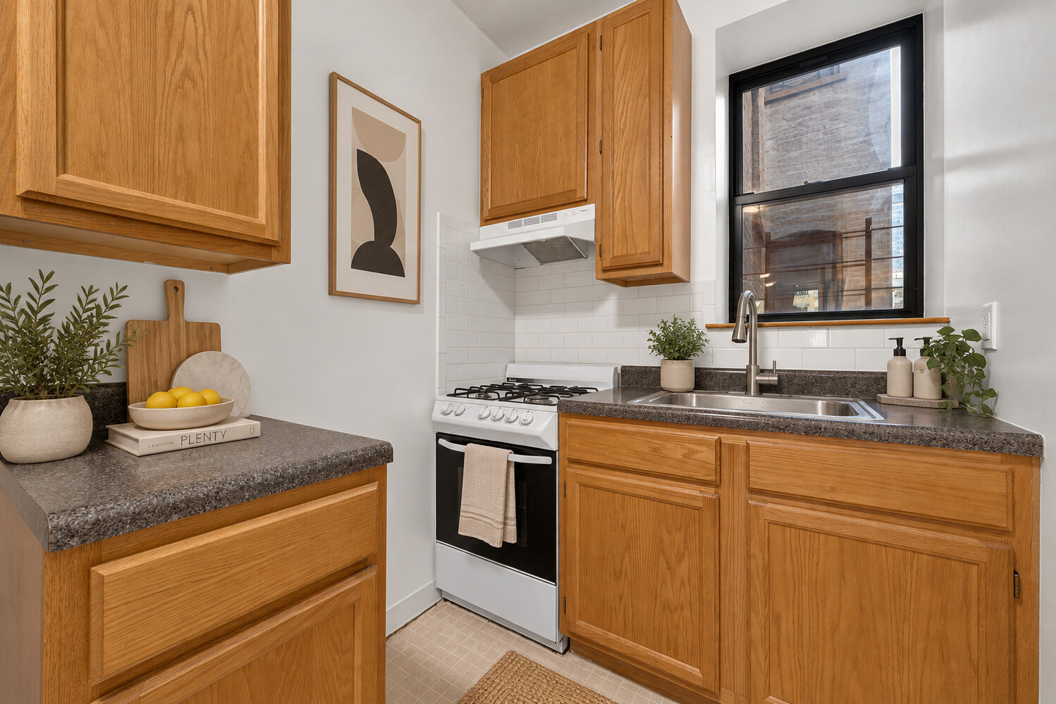 316 W 47TH Street 4F