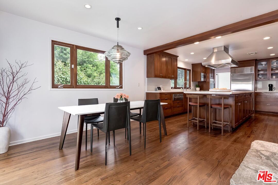 2268 Betty Ln