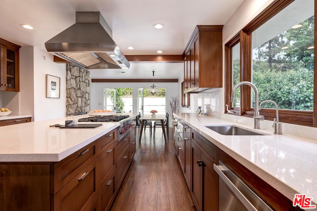 2268 Betty Ln