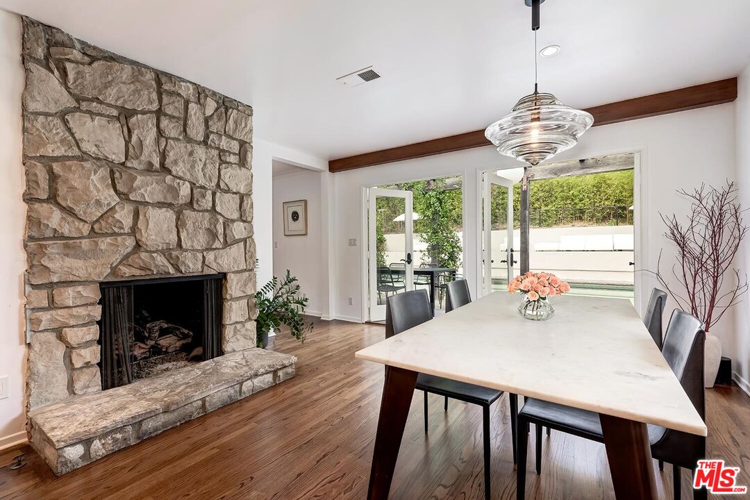 2268 Betty Ln