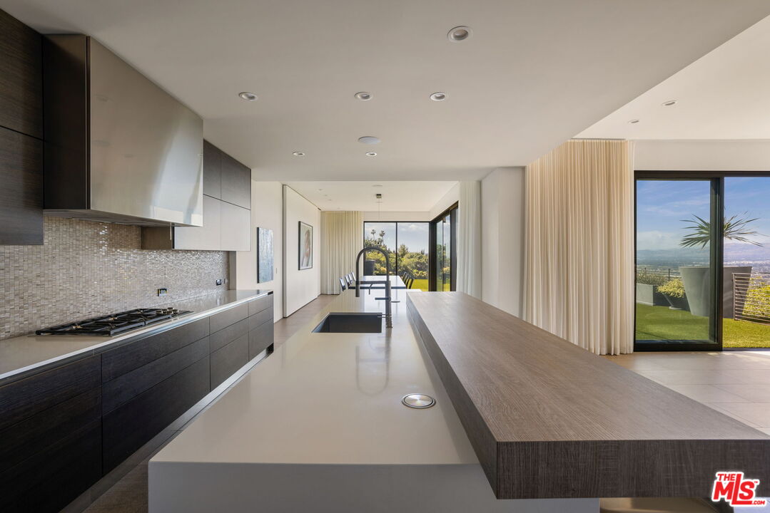 3337 Beverly Ranch Rd