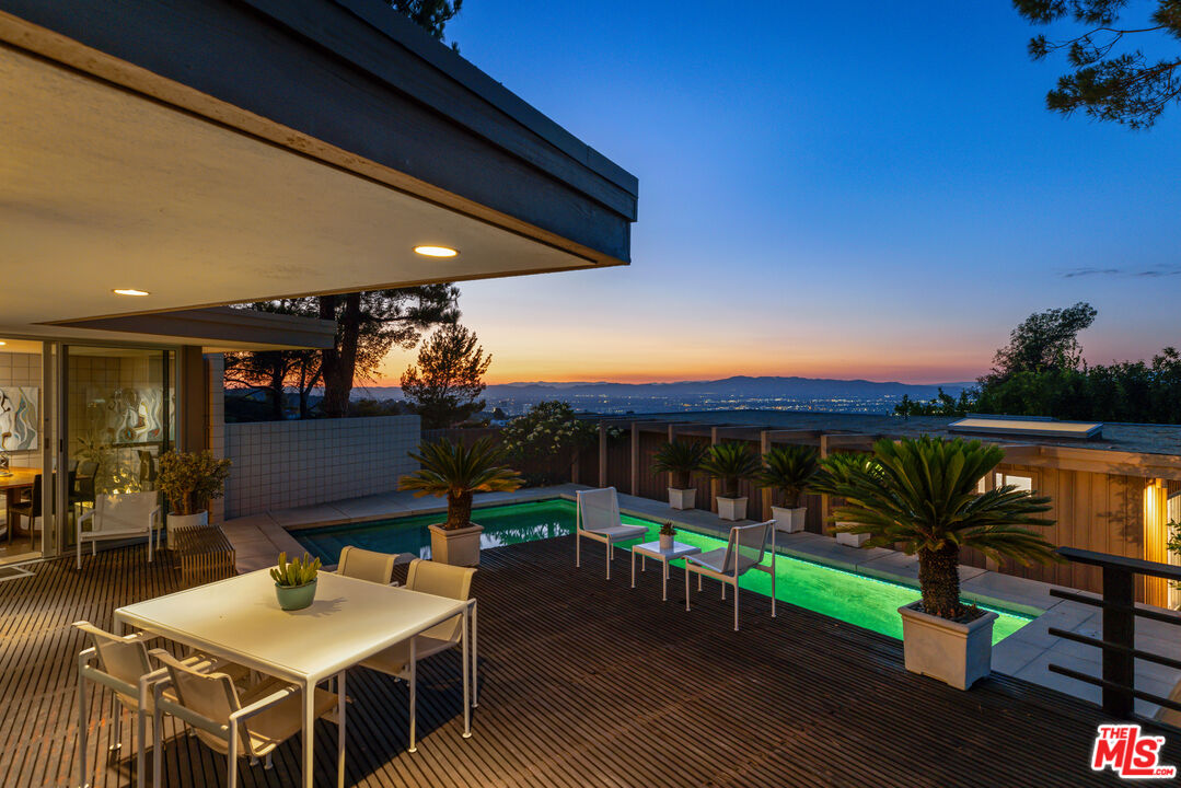 3346 Beverly Ranch Rd