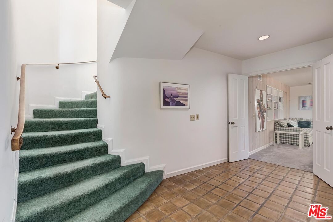 131 Ashdale Ave