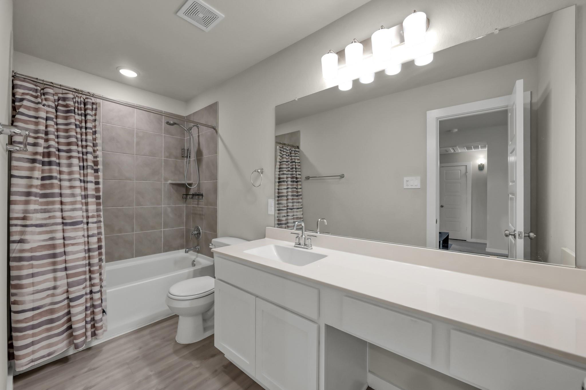 22203 Cardinal Crest Lane