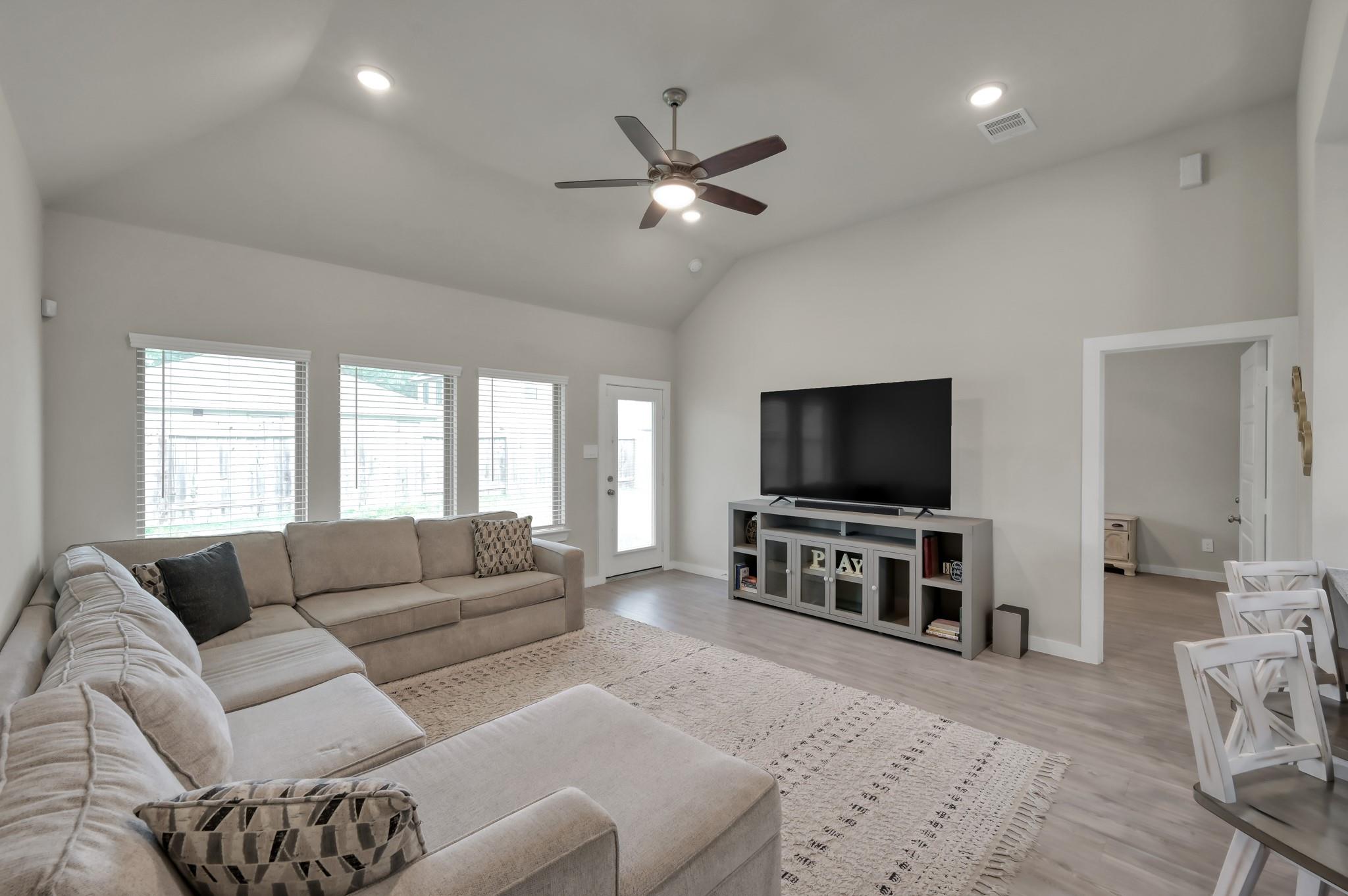 22203 Cardinal Crest Lane