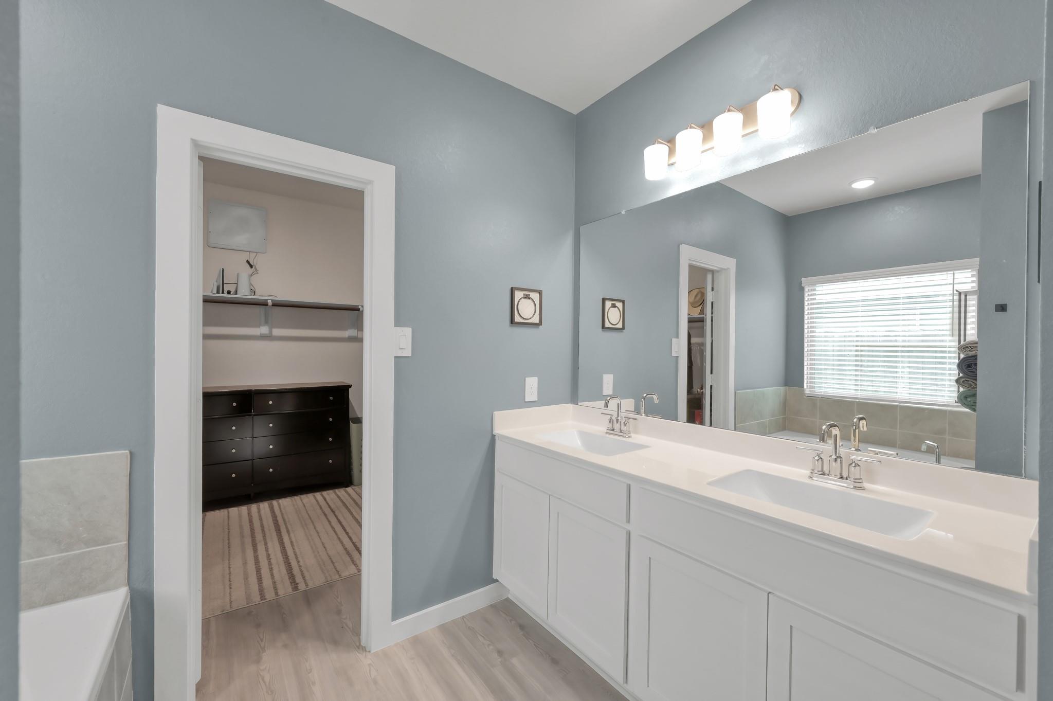 22203 Cardinal Crest Lane