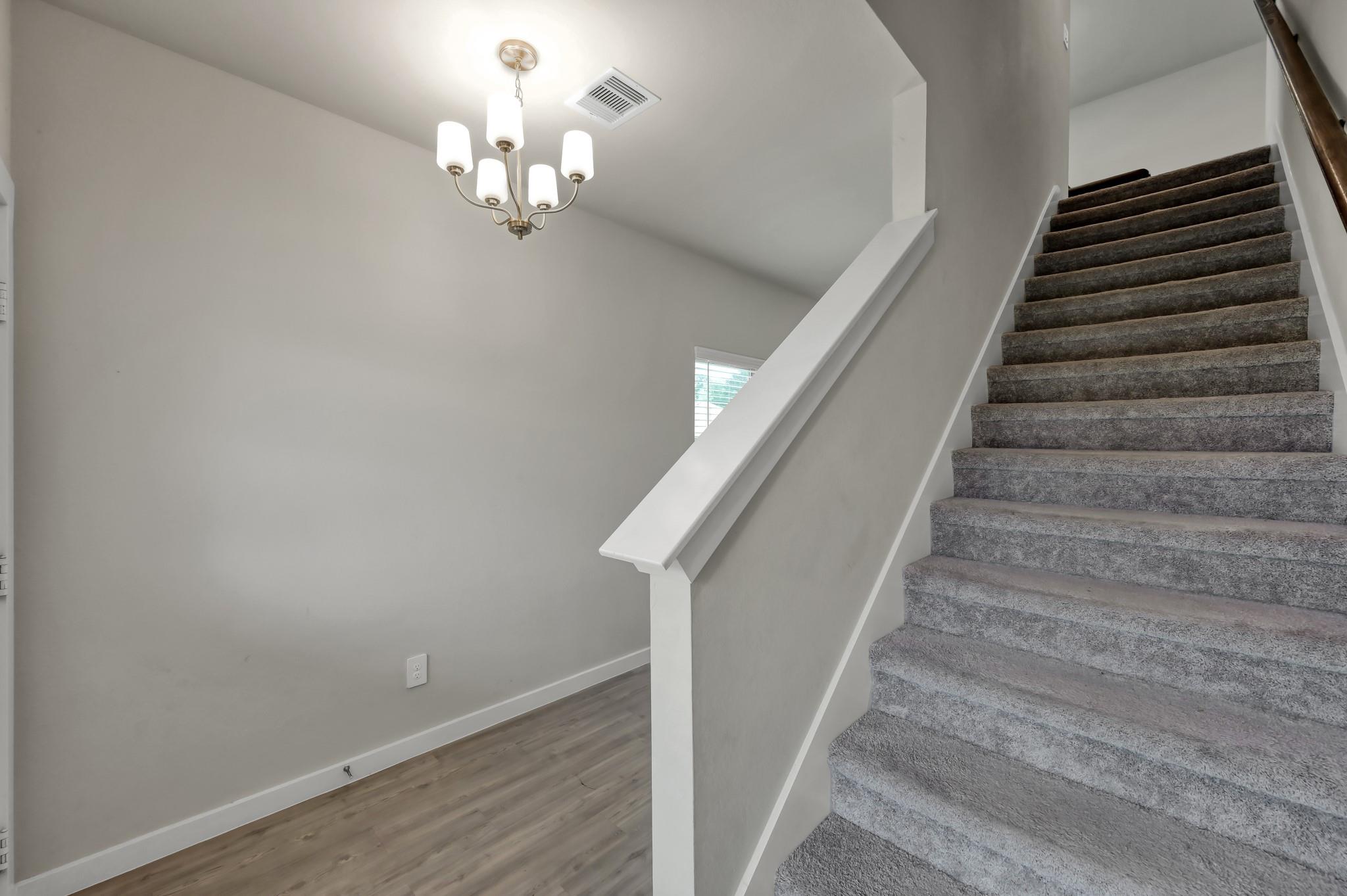 22203 Cardinal Crest Lane