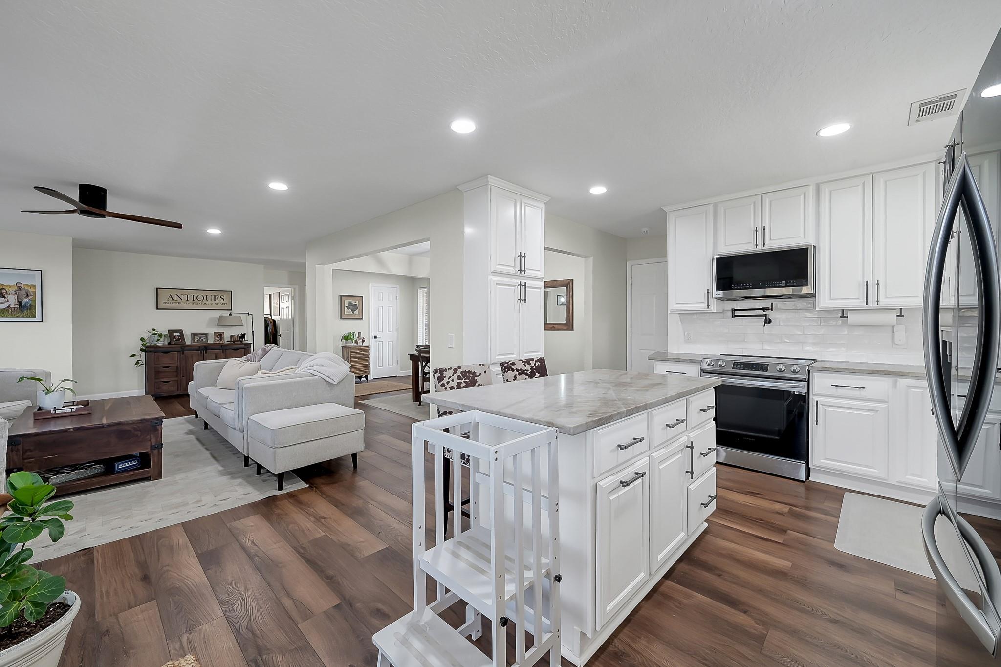 13314 Hilltop Circle