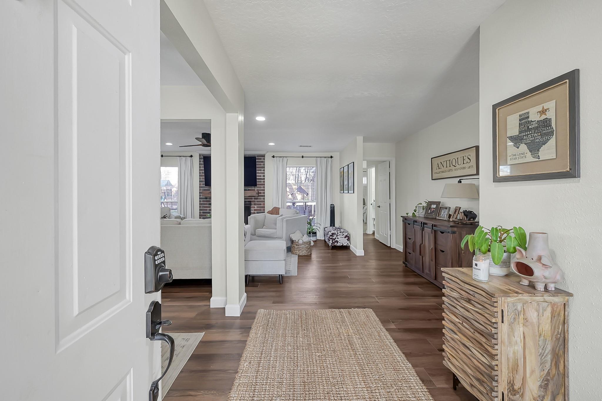 13314 Hilltop Circle