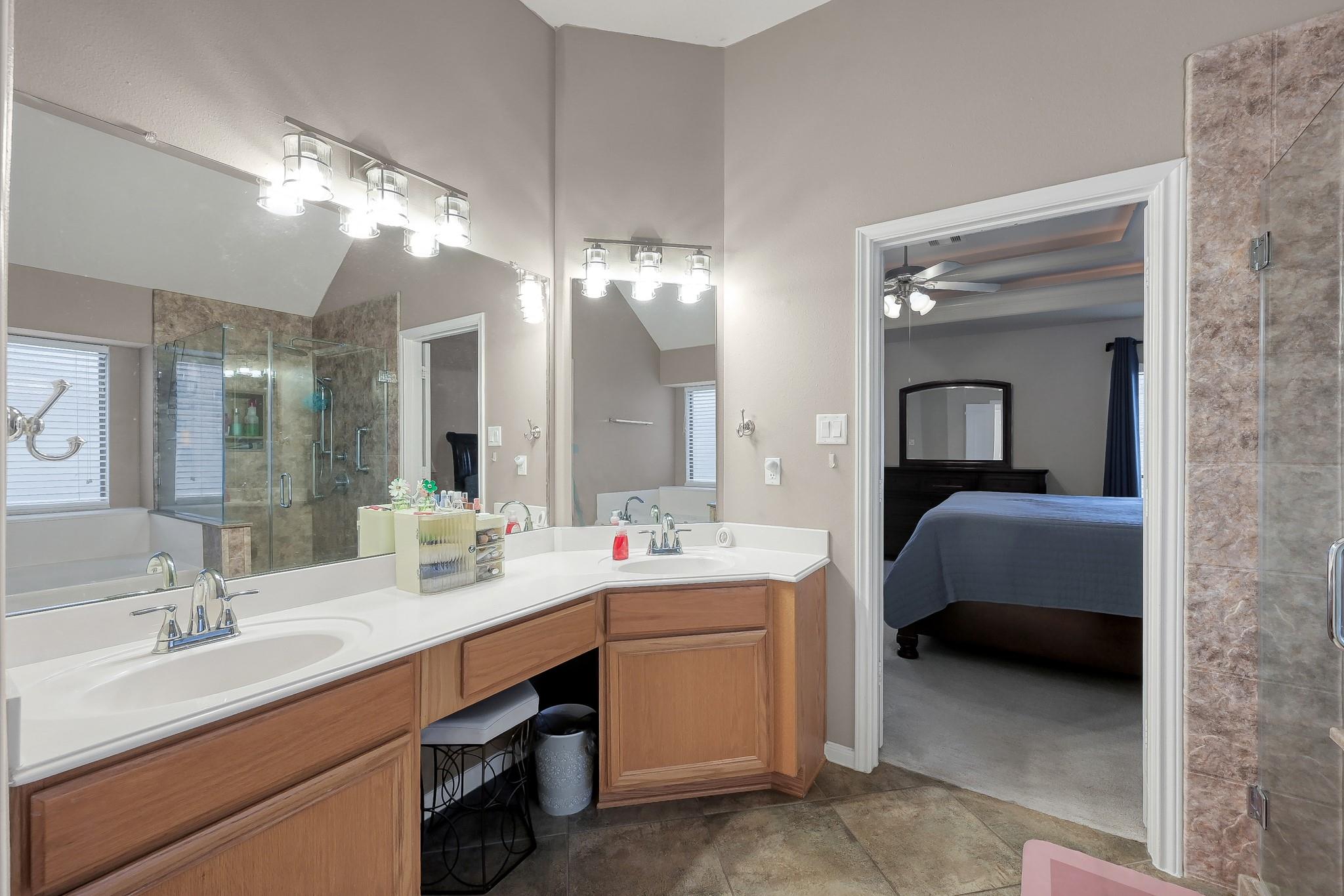 3322 Hemingway Drive