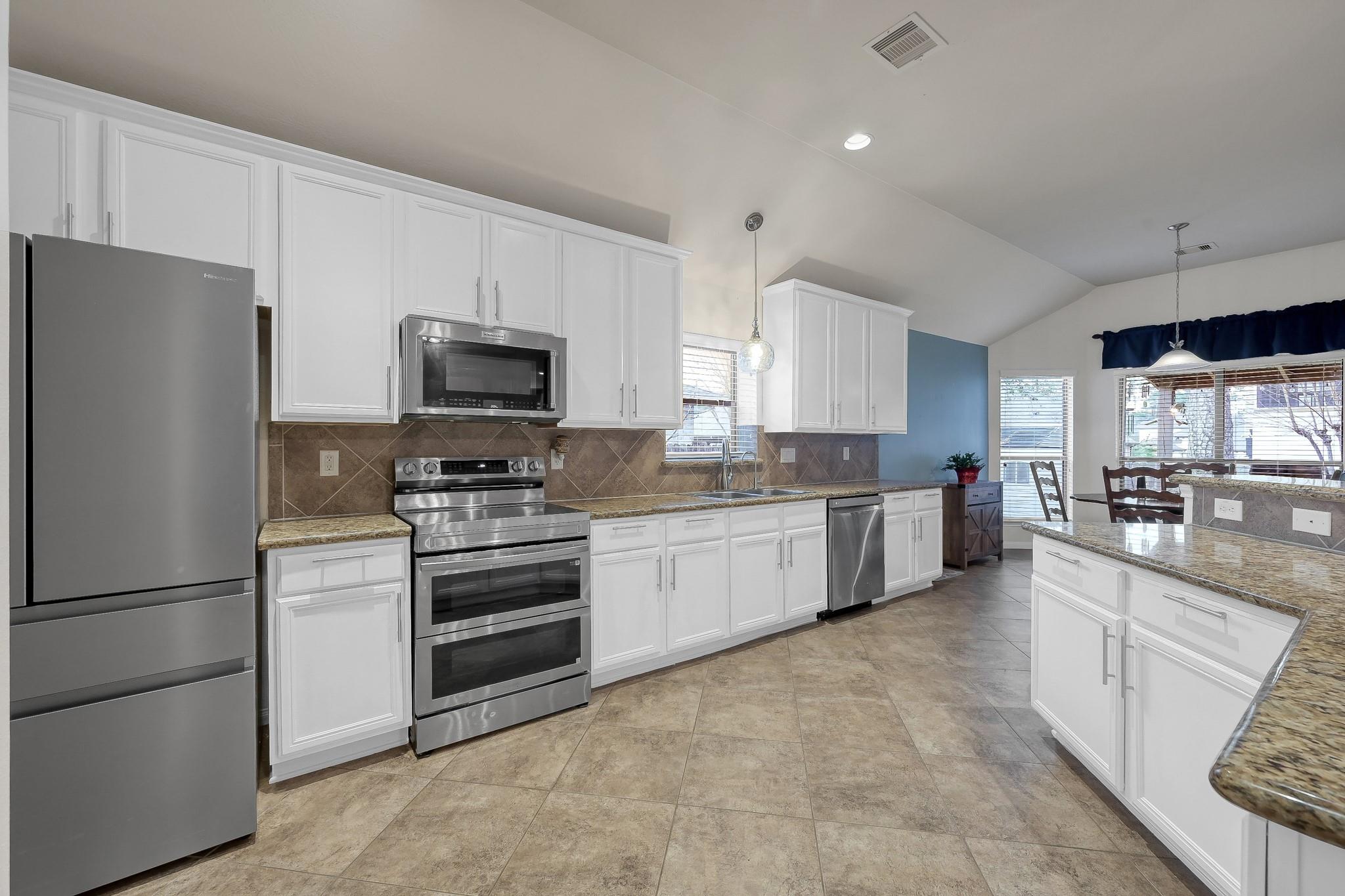 3322 Hemingway Drive