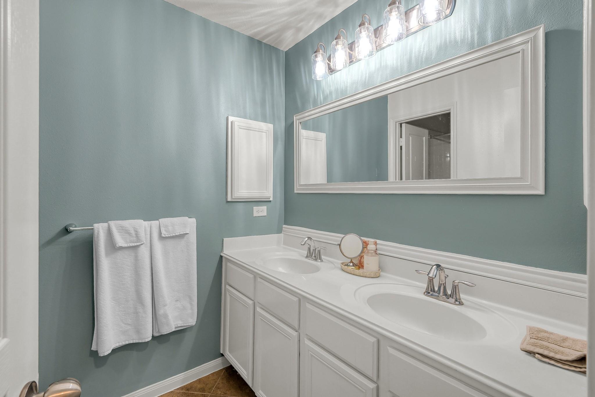 3322 Hemingway Drive