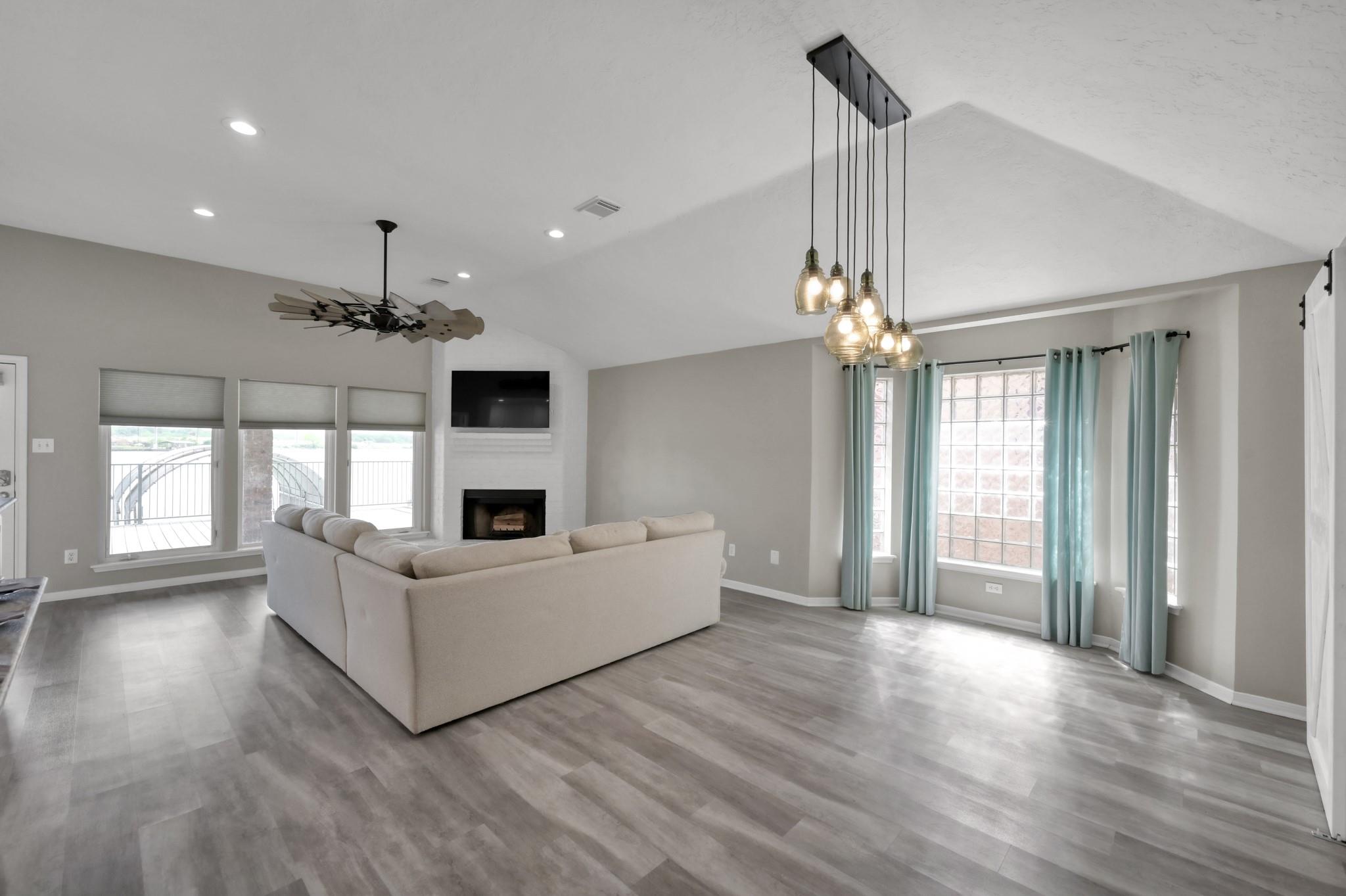 12858 Pelican Island Drive