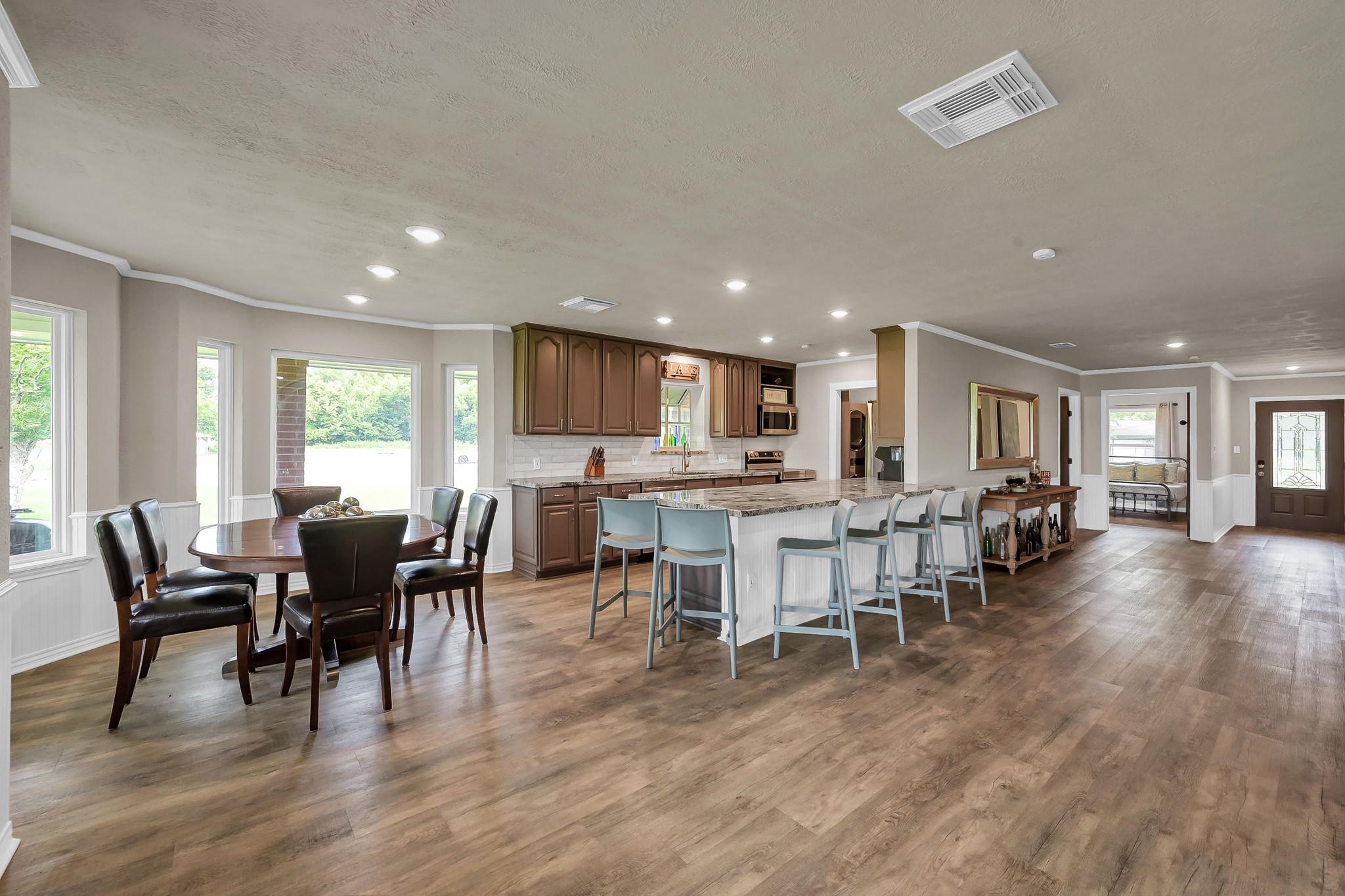 361 S Lakeside Drive