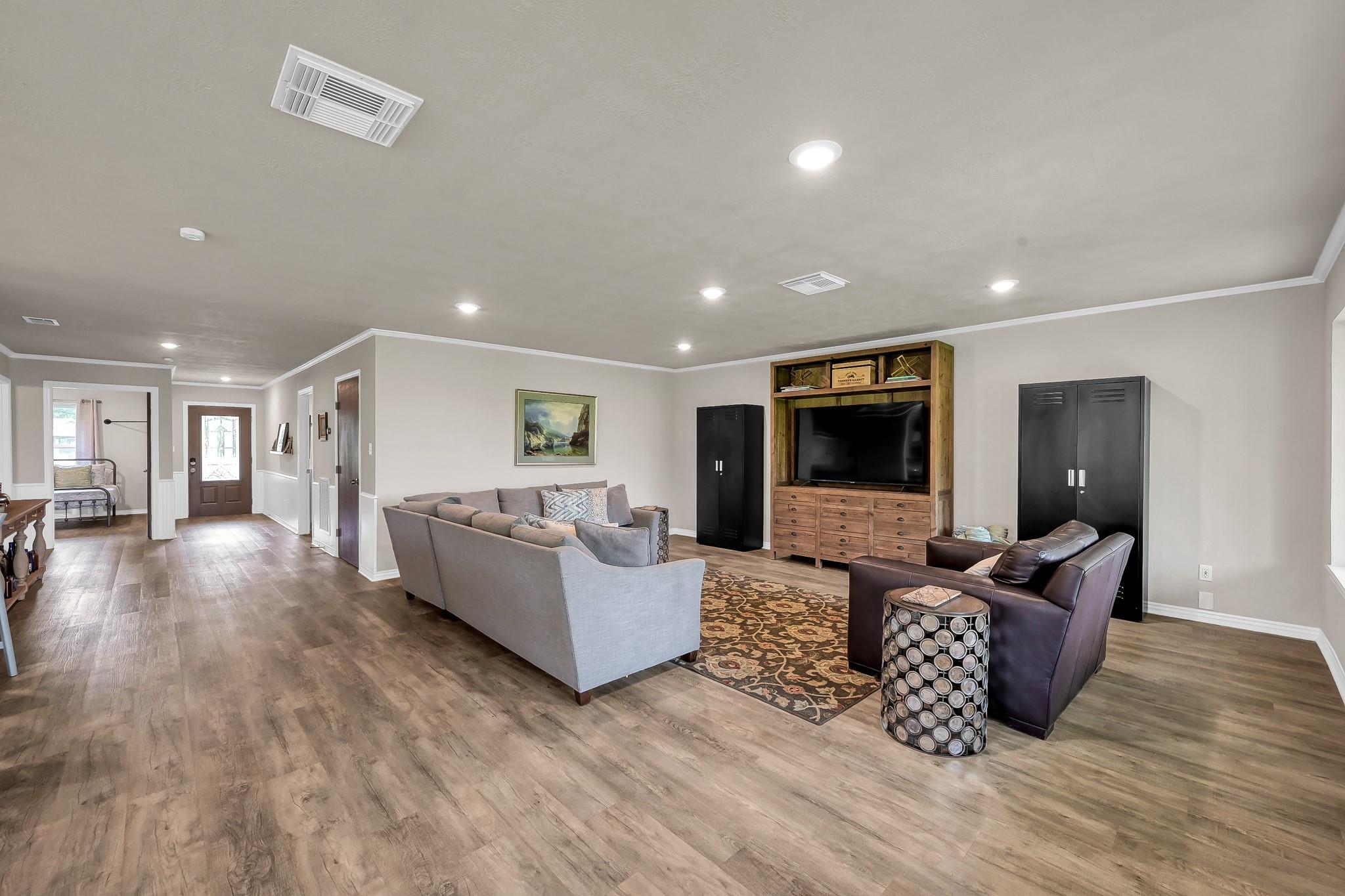 361 S Lakeside Drive