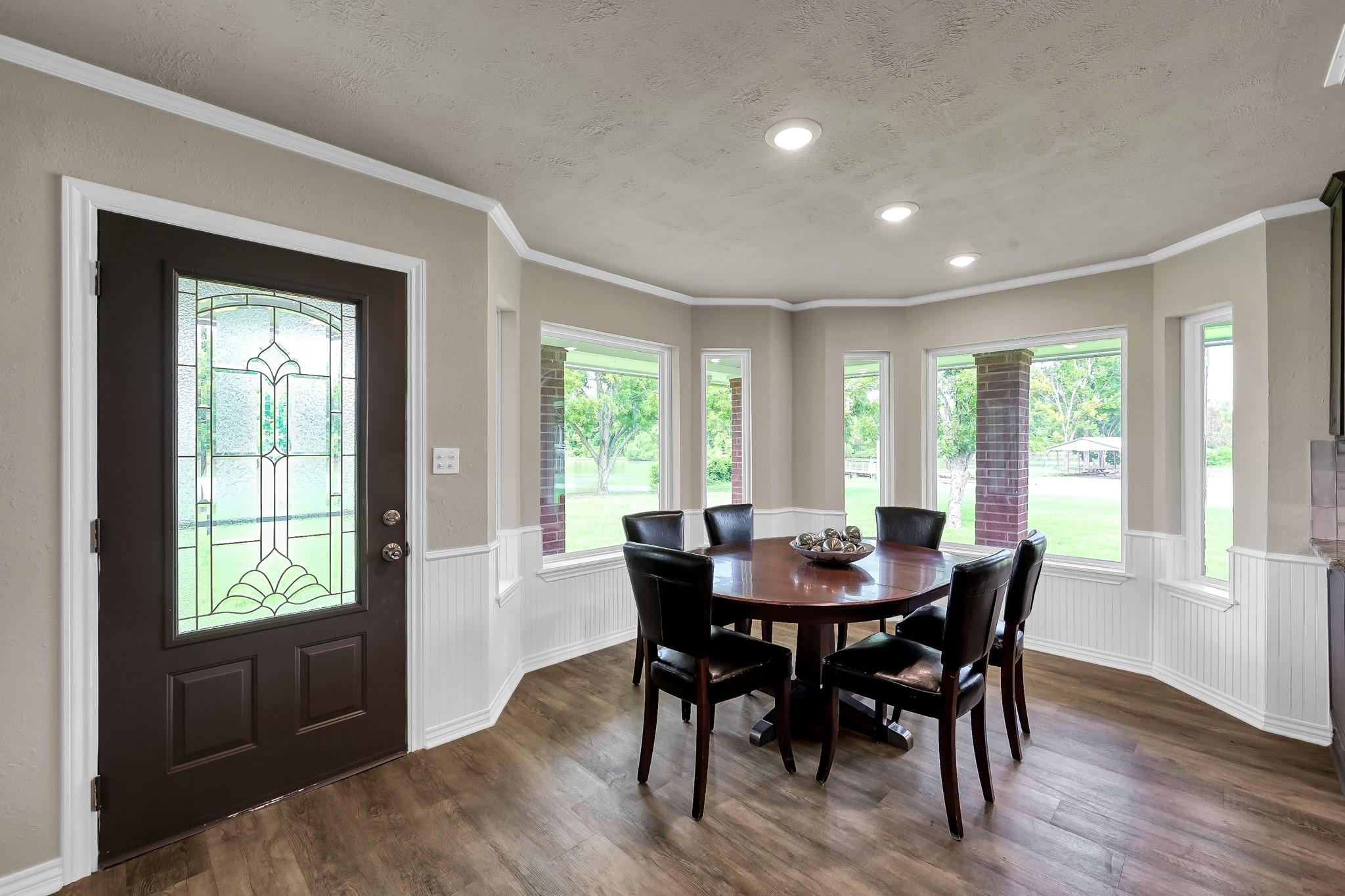361 S Lakeside Drive