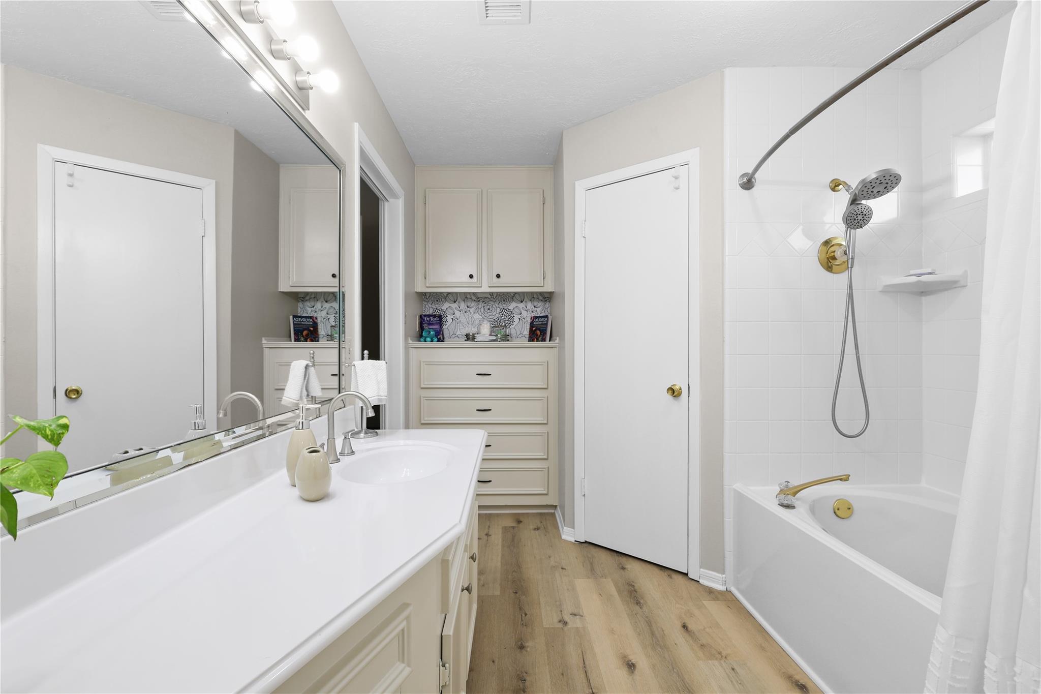 3802 Cypresswood Drive