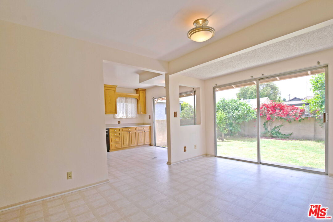 5225 Emporia Ave