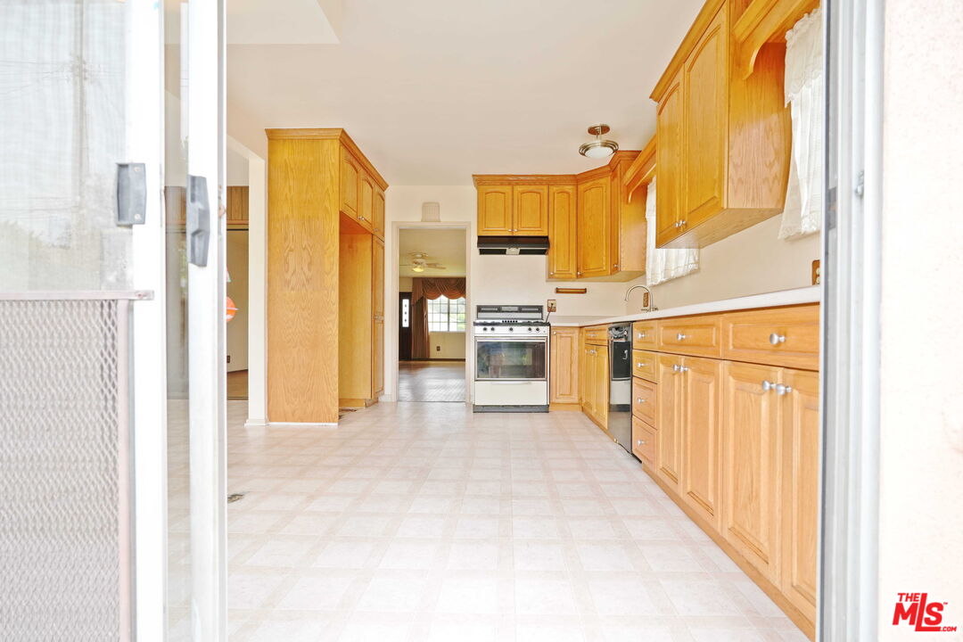 5225 Emporia Ave