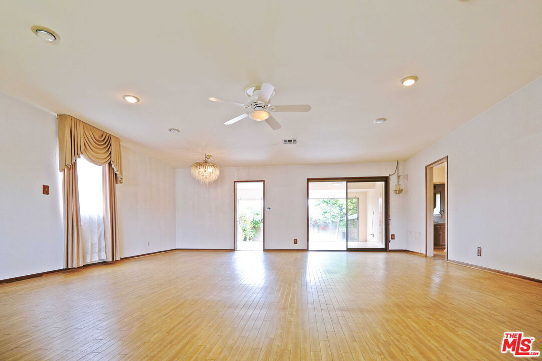 5225 Emporia Ave