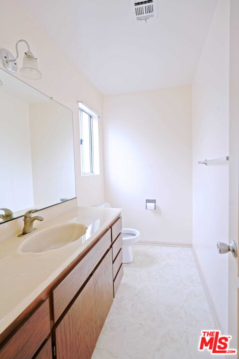 5225 Emporia Ave