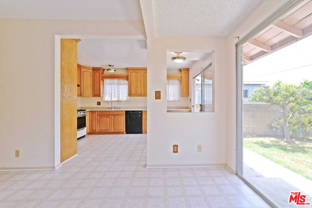 5225 Emporia Ave