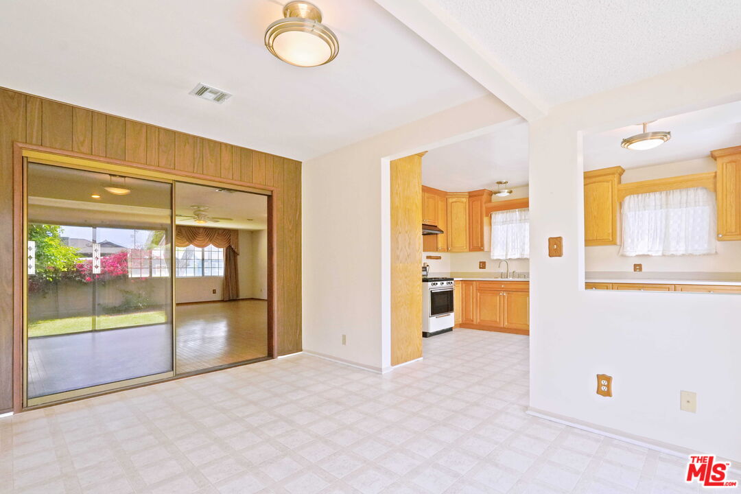 5225 Emporia Ave