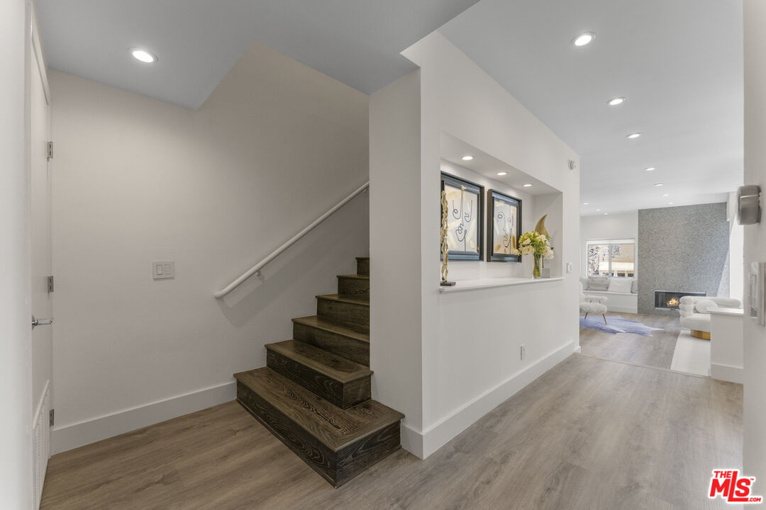 1617 S Beverly Glen Blvd Unit: 107