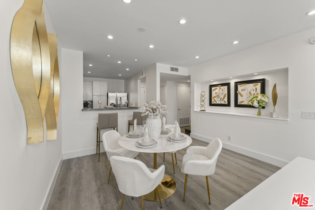1617 S Beverly Glen Blvd Unit: 107