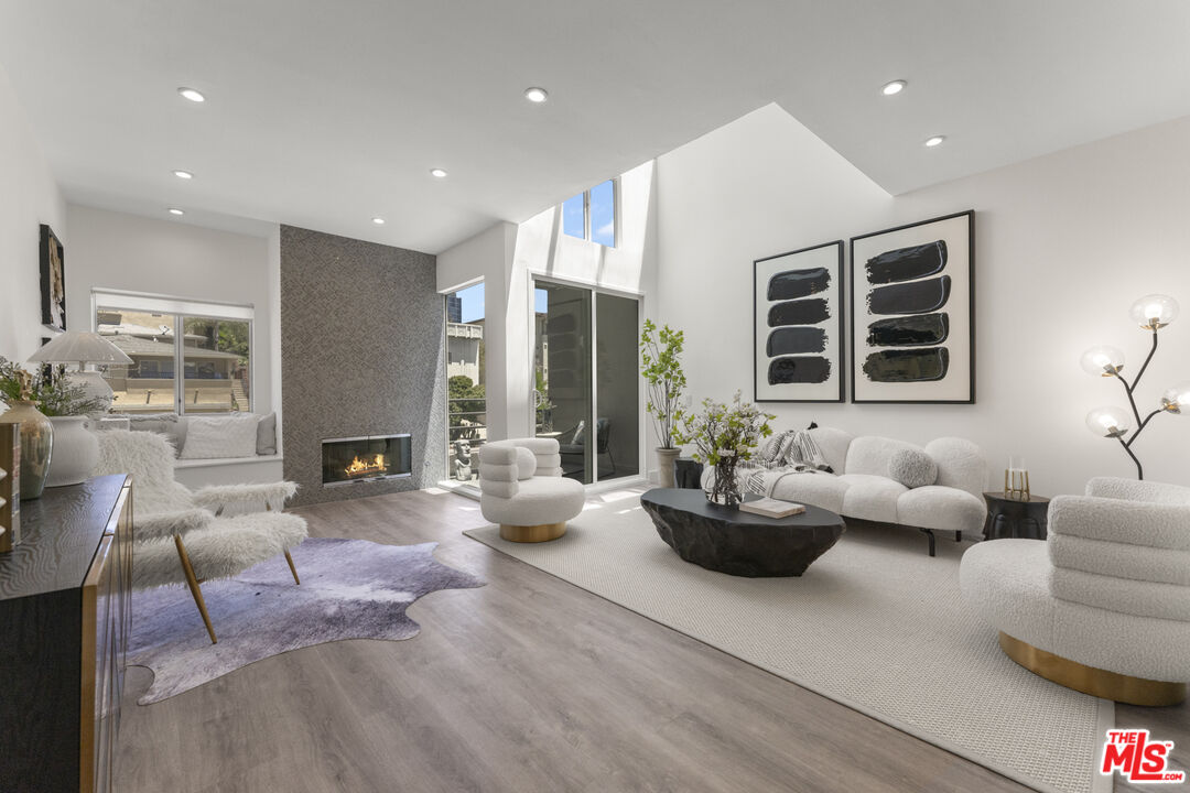 1617 S Beverly Glen Blvd Unit: 107