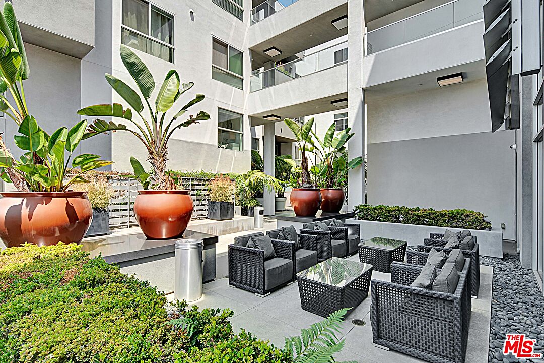 1730 Sawtelle Blvd Unit: 214