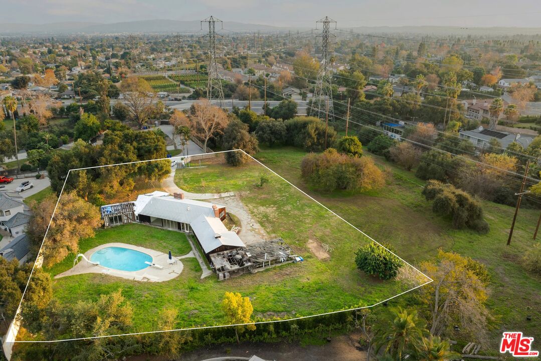3427 Huntington Dr