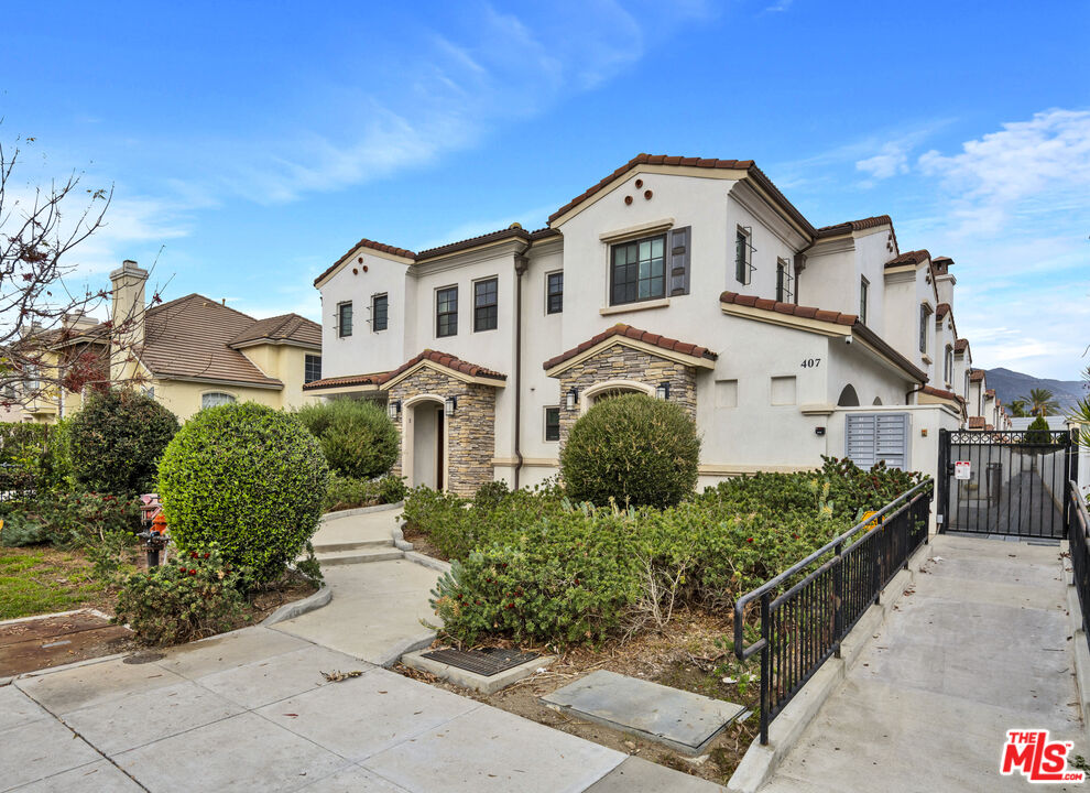 415 California St Unit: B