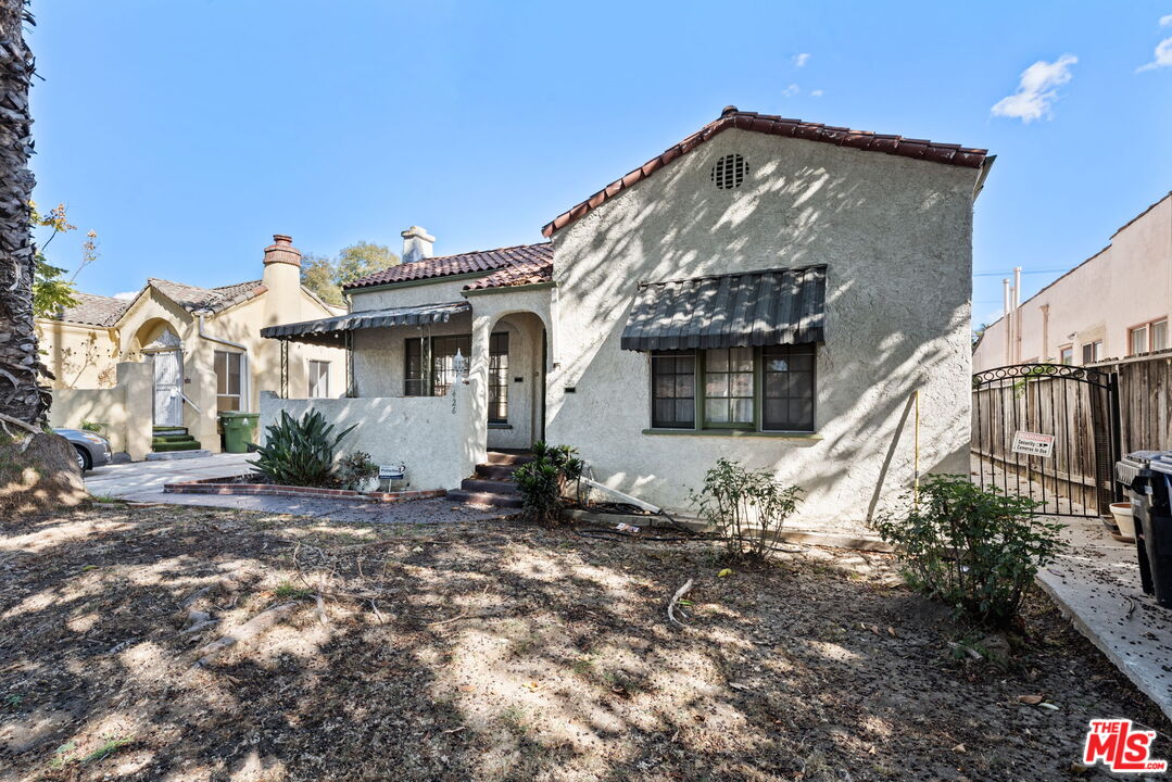 426 N Vista St