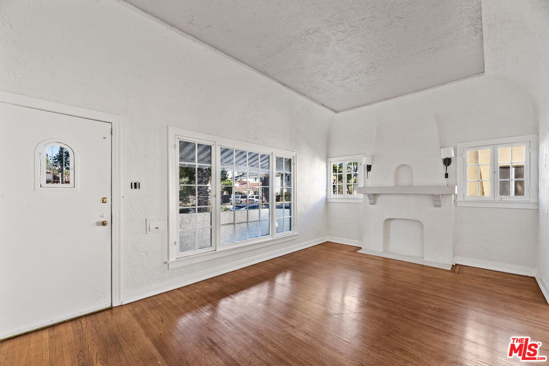 426 N Vista St